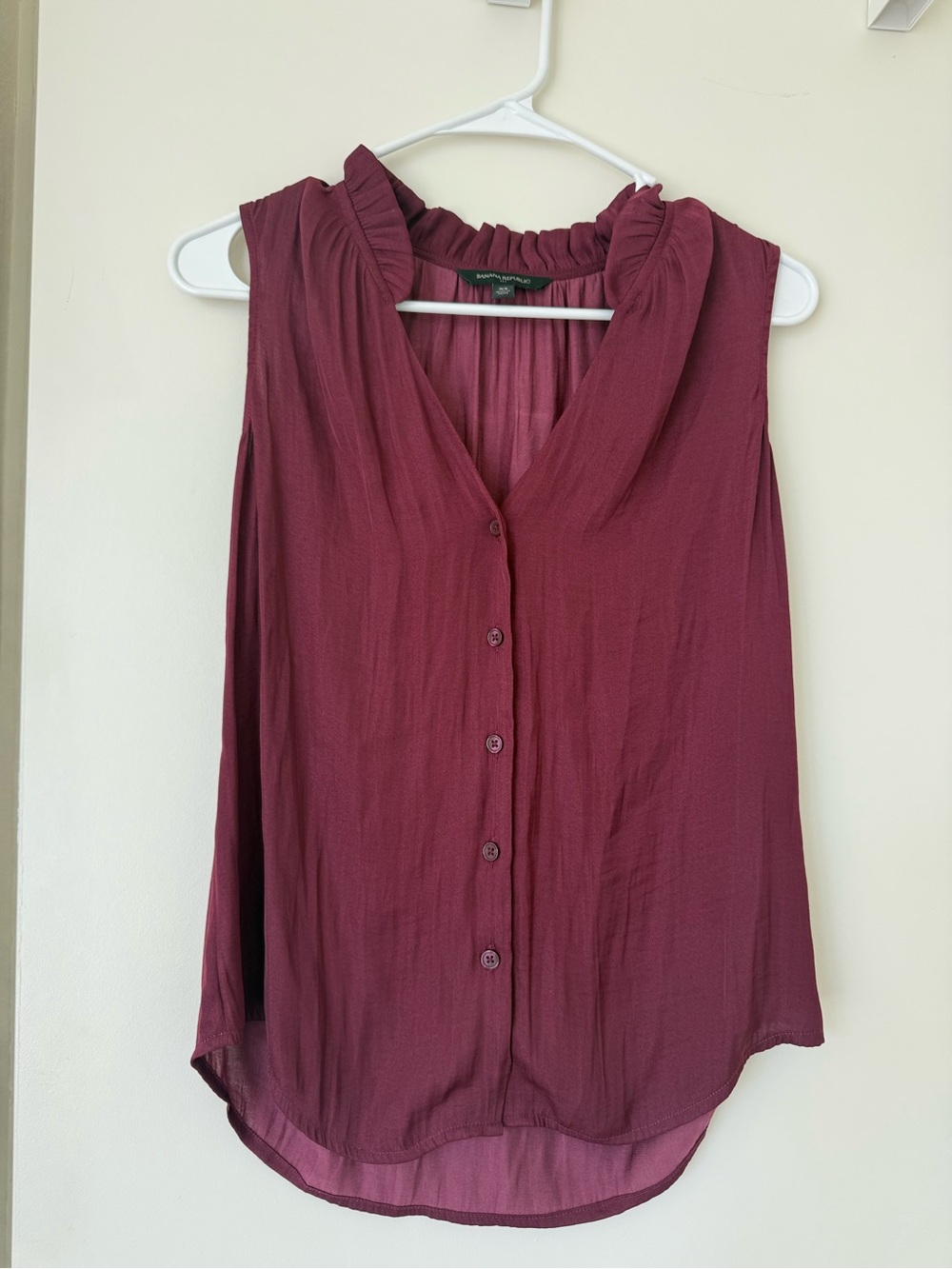 Banana Republic Sleeveless Ruffle Collar Button-Front Top - Burgundy
